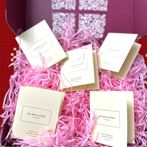 Jo Malone Gift Box - Picture 4 of 5